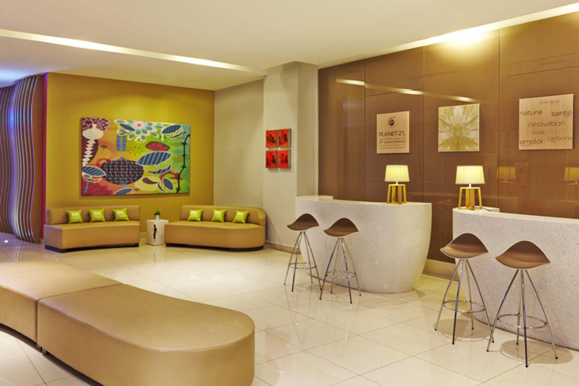 Ibis Styles Kuala Lumpur Fraser Business Park Extérieur photo